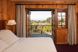 The Stanford Inn by the Sea  puppies for sale